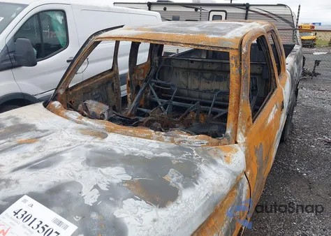 2001 Dodge Ram 1500 z USA, uszkodzony, nr VIN 1B7HF13Z61J218179